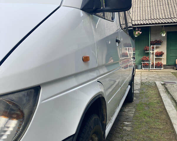 Білий Мерседес Sprinter, об'ємом двигуна 2.2 л та пробігом 468 тис. км за 9200 $, фото 2 на Automoto.ua
