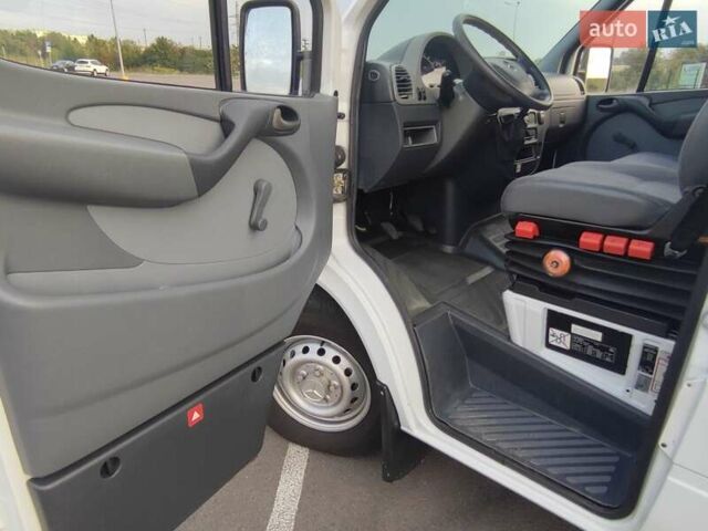 Білий Мерседес Sprinter, об'ємом двигуна 2.2 л та пробігом 153 тис. км за 14999 $, фото 3 на Automoto.ua