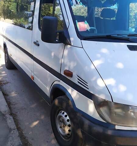 Белый Мерседес Sprinter, объемом двигателя 2.2 л и пробегом 2 тыс. км за 5500 $, фото 1 на Automoto.ua