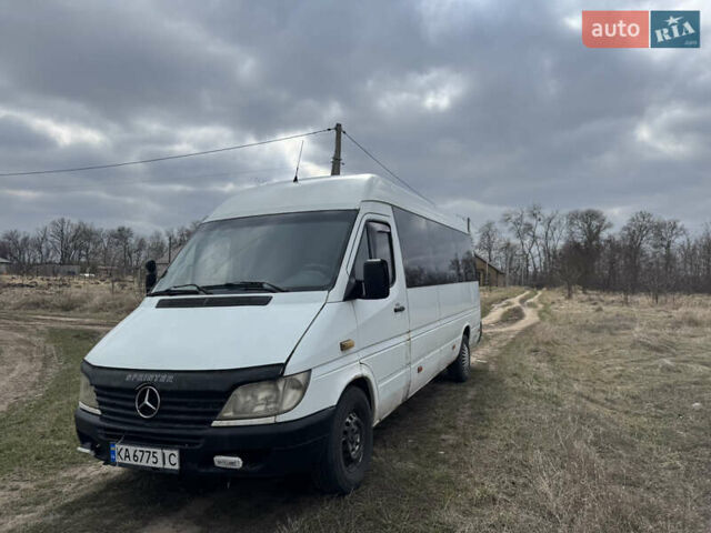 Білий Мерседес Sprinter, об'ємом двигуна 2.1 л та пробігом 850 тис. км за 4700 $, фото 1 на Automoto.ua