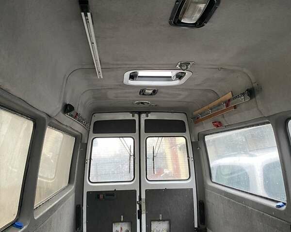 Белый Мерседес Sprinter, объемом двигателя 2.1 л и пробегом 310 тыс. км за 7200 $, фото 11 на Automoto.ua