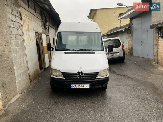 Белый Мерседес Sprinter, объемом двигателя 2.1 л и пробегом 310 тыс. км за 7200 $, фото 1 на Automoto.ua