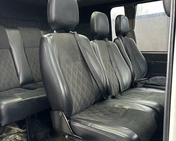 Белый Мерседес Sprinter, объемом двигателя 2.15 л и пробегом 640 тыс. км за 7000 $, фото 2 на Automoto.ua