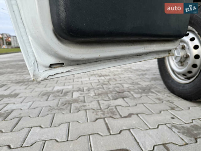 Білий Мерседес Sprinter, об'ємом двигуна 2.2 л та пробігом 361 тис. км за 9399 $, фото 18 на Automoto.ua