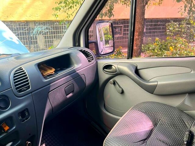 Білий Мерседес Sprinter, об'ємом двигуна 2.1 л та пробігом 355 тис. км за 7500 $, фото 8 на Automoto.ua