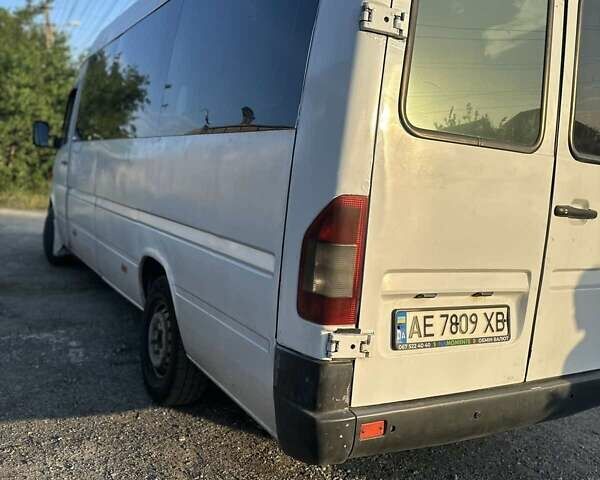 Білий Мерседес Sprinter, об'ємом двигуна 2.15 л та пробігом 1 тис. км за 6500 $, фото 6 на Automoto.ua