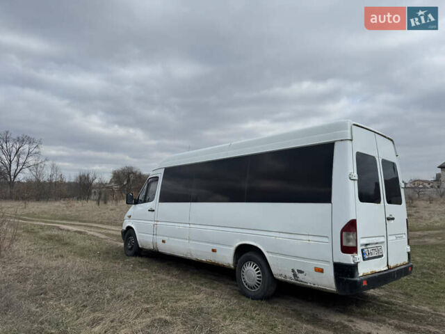 Білий Мерседес Sprinter, об'ємом двигуна 2.1 л та пробігом 850 тис. км за 4700 $, фото 7 на Automoto.ua