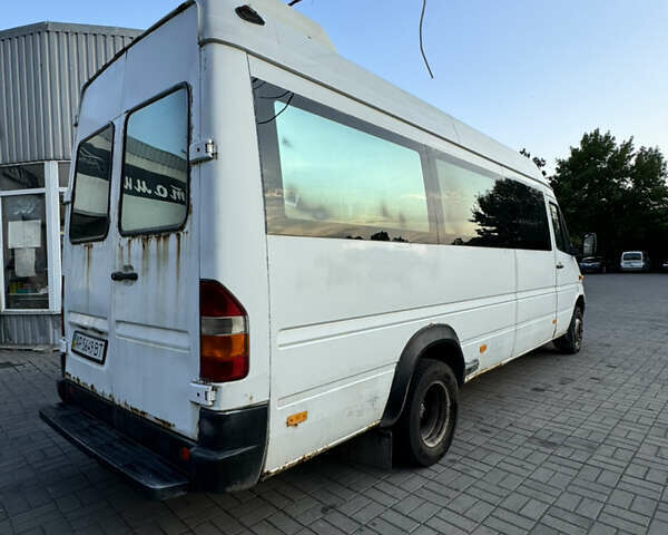 Мерседес Sprinter 2002 в Запорожье на Automoto.ua Белый Мерседес Sprinter, объемом двигателя 2.7 л и пробегом 473 тыс. км за 11300 $, фото 5 на Automoto.ua