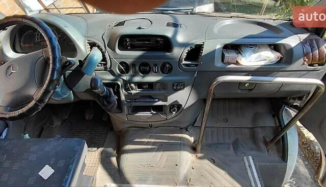 Белый Мерседес Sprinter, объемом двигателя 0 л и пробегом 160 тыс. км за 5500 $, фото 3 на Automoto.ua