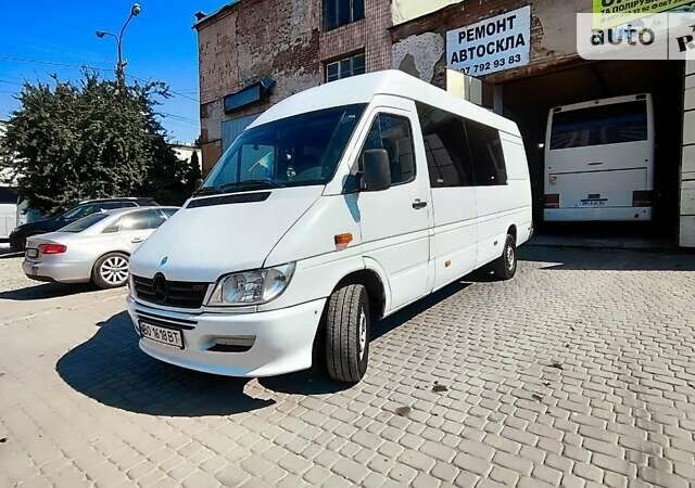 Белый Мерседес Sprinter, объемом двигателя 2.7 л и пробегом 100 тыс. км за 7550 $, фото 1 на Automoto.ua