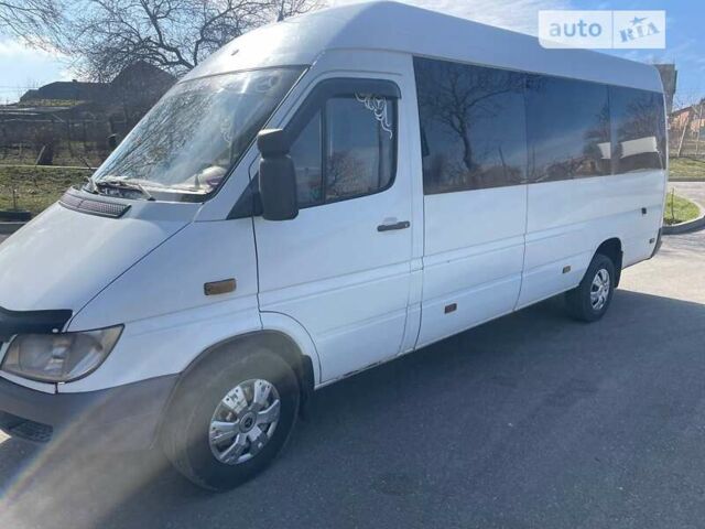 Белый Мерседес Sprinter, объемом двигателя 2.15 л и пробегом 252 тыс. км за 7200 $, фото 7 на Automoto.ua