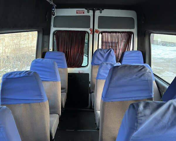 Белый Мерседес Sprinter, объемом двигателя 2.15 л и пробегом 800 тыс. км за 4104 $, фото 4 на Automoto.ua