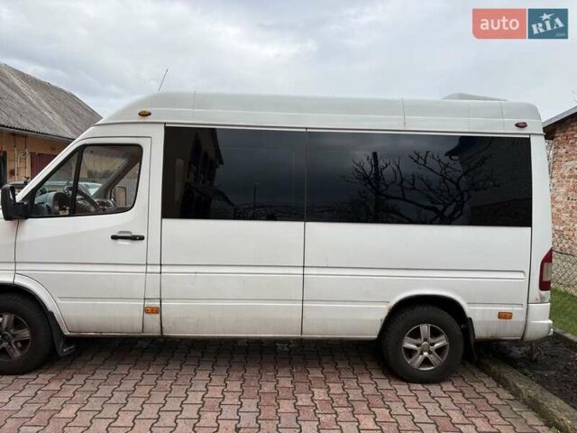 Белый Мерседес Sprinter, объемом двигателя 2.15 л и пробегом 592 тыс. км за 6499 $, фото 7 на Automoto.ua