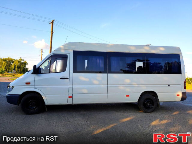 Белый Мерседес Sprinter, объемом двигателя 2.2 л и пробегом 0 тыс. км за 7000 $, фото 2 на Automoto.ua