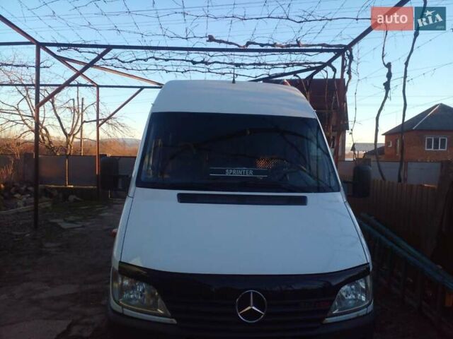 Білий Мерседес Sprinter, об'ємом двигуна 2.1 л та пробігом 199 тис. км за 9000 $, фото 2 на Automoto.ua
