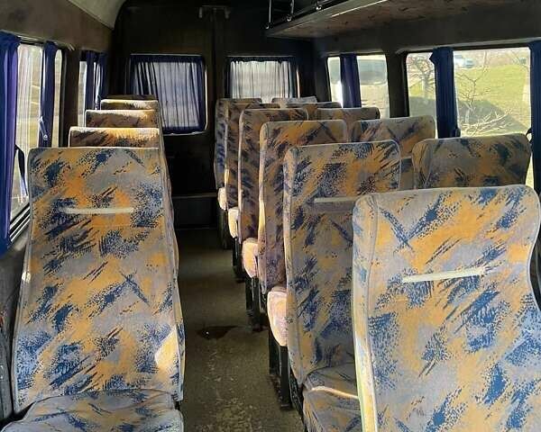 Белый Мерседес Sprinter, объемом двигателя 2.15 л и пробегом 252 тыс. км за 7200 $, фото 5 на Automoto.ua