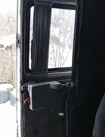 Белый Мерседес Sprinter, объемом двигателя 2.1 л и пробегом 500 тыс. км за 6950 $, фото 6 на Automoto.ua