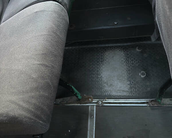 Белый Мерседес Sprinter, объемом двигателя 2.15 л и пробегом 800 тыс. км за 4104 $, фото 8 на Automoto.ua