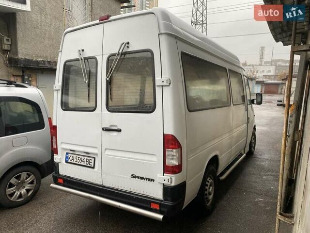Белый Мерседес Sprinter, объемом двигателя 2.1 л и пробегом 310 тыс. км за 7200 $, фото 5 на Automoto.ua