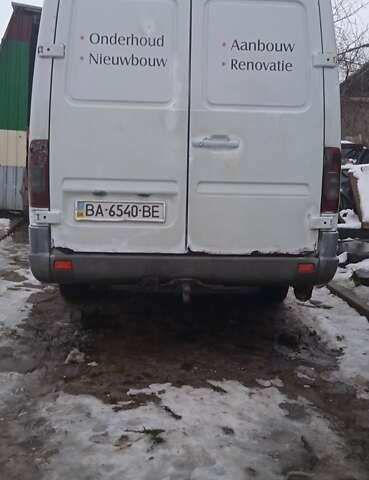 Белый Мерседес Sprinter, объемом двигателя 2.1 л и пробегом 500 тыс. км за 6950 $, фото 1 на Automoto.ua
