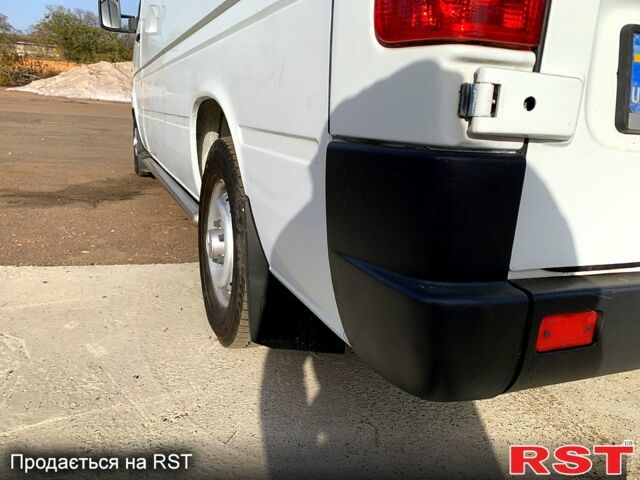 Белый Мерседес Sprinter, объемом двигателя 2.7 л и пробегом 526 тыс. км за 8500 $, фото 7 на Automoto.ua