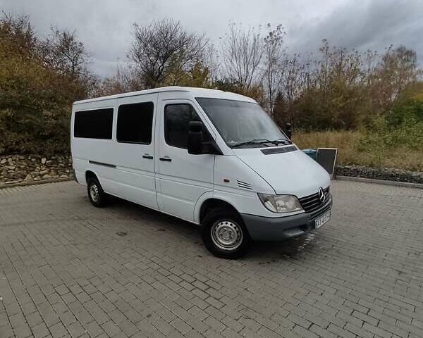 Белый Мерседес Sprinter, объемом двигателя 2.15 л и пробегом 801 тыс. км за 7200 $, фото 1 на Automoto.ua