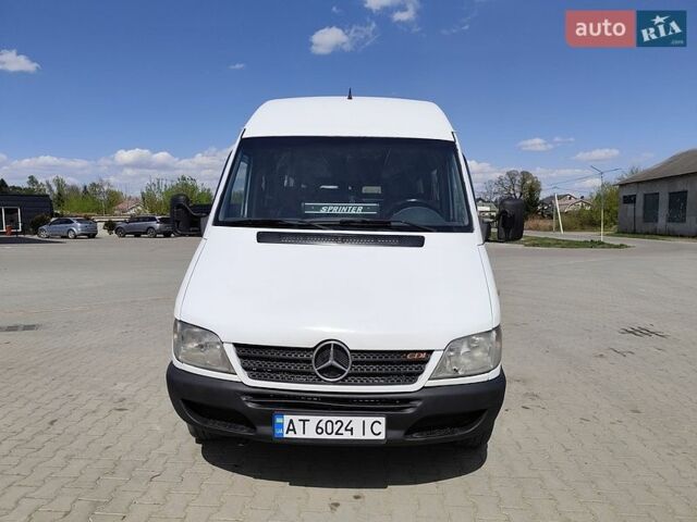 Белый Мерседес Sprinter, объемом двигателя 2.2 л и пробегом 680 тыс. км за 10300 $, фото 21 на Automoto.ua