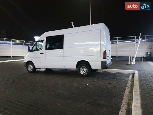 Белый Мерседес Sprinter, объемом двигателя 2.7 л и пробегом 520 тыс. км за 9999 $, фото 5 на Automoto.ua