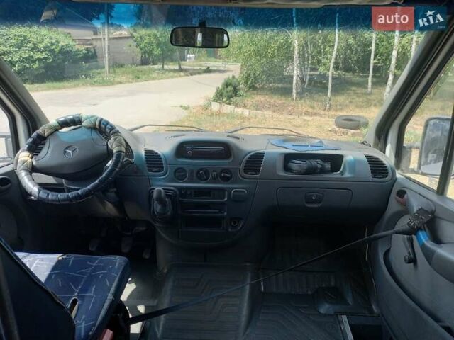 Белый Мерседес Sprinter, объемом двигателя 2.2 л и пробегом 1000 тыс. км за 7300 $, фото 5 на Automoto.ua
