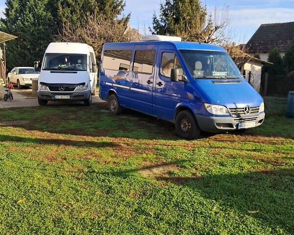 Белый Мерседес Sprinter, объемом двигателя 2.15 л и пробегом 780 тыс. км за 10500 $, фото 13 на Automoto.ua