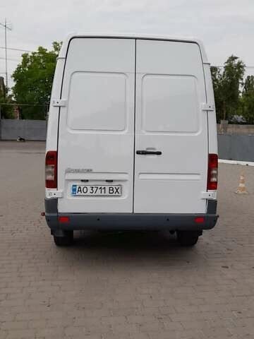 Белый Мерседес Sprinter, объемом двигателя 2.15 л и пробегом 600 тыс. км за 8700 $, фото 9 на Automoto.ua
