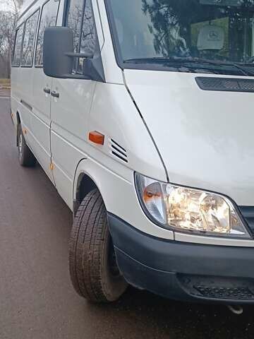 Белый Мерседес Sprinter, объемом двигателя 2.1 л и пробегом 2 тыс. км за 17000 $, фото 2 на Automoto.ua