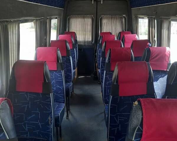 Белый Мерседес Sprinter, объемом двигателя 2.2 л и пробегом 1000 тыс. км за 7300 $, фото 4 на Automoto.ua