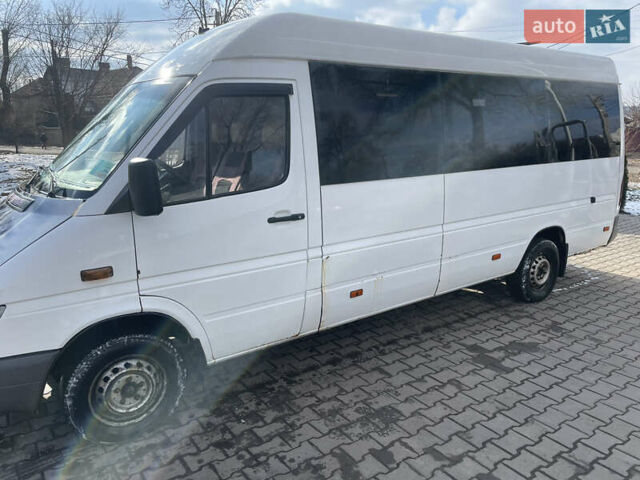 Белый Мерседес Sprinter, объемом двигателя 2.15 л и пробегом 100 тыс. км за 6699 $, фото 1 на Automoto.ua