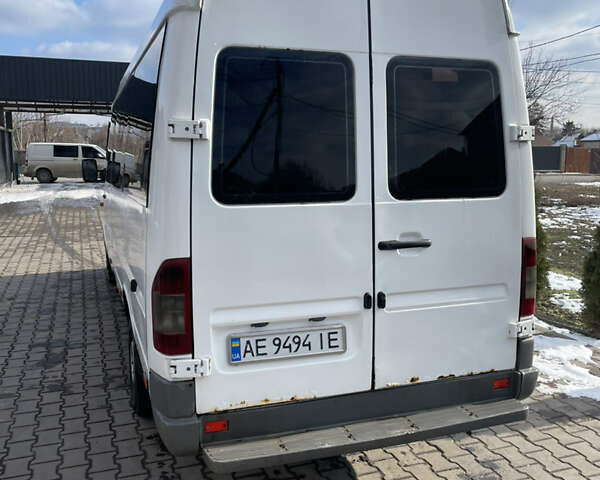 Белый Мерседес Sprinter, объемом двигателя 2.15 л и пробегом 100 тыс. км за 6699 $, фото 2 на Automoto.ua