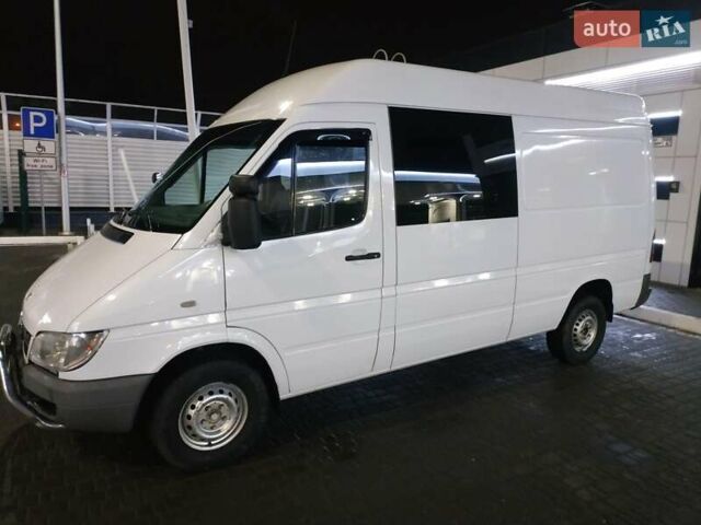 Белый Мерседес Sprinter, объемом двигателя 2.7 л и пробегом 520 тыс. км за 9999 $, фото 1 на Automoto.ua
