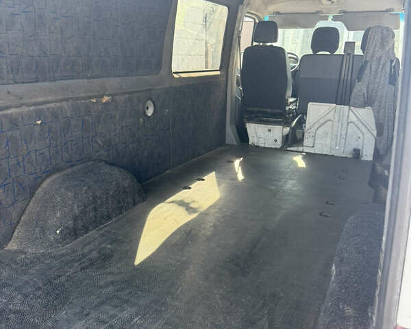 Білий Мерседес Sprinter, об'ємом двигуна 2.15 л та пробігом 300 тис. км за 4800 $, фото 1 на Automoto.ua