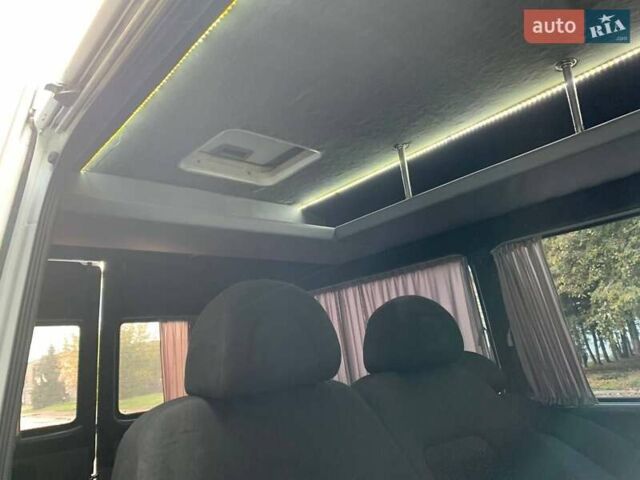 Белый Мерседес Sprinter, объемом двигателя 2.69 л и пробегом 770 тыс. км за 6500 $, фото 17 на Automoto.ua