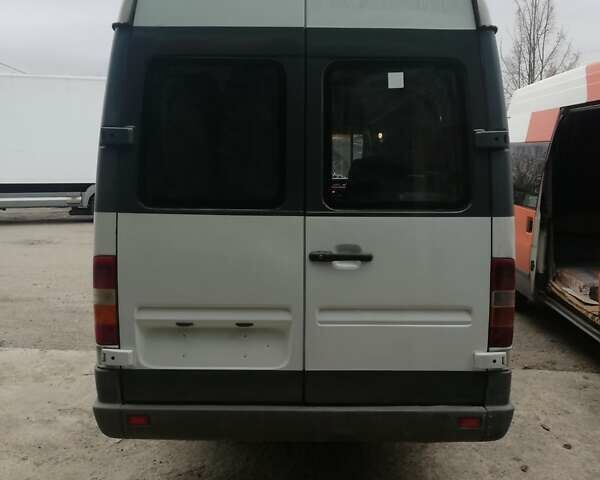 Белый Мерседес Sprinter, объемом двигателя 2.15 л и пробегом 500 тыс. км за 12500 $, фото 1 на Automoto.ua