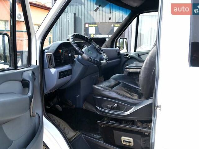 Белый Мерседес Sprinter, объемом двигателя 2.87 л и пробегом 700 тыс. км за 7999 $, фото 12 на Automoto.ua