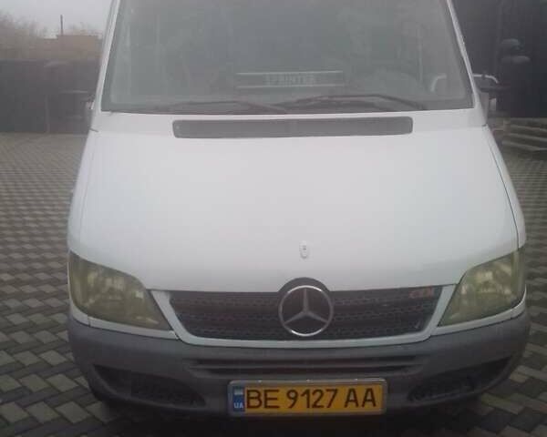 Белый Мерседес Sprinter, объемом двигателя 2.15 л и пробегом 650 тыс. км за 12999 $, фото 19 на Automoto.ua