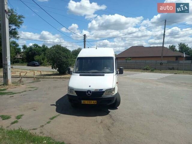 Белый Мерседес Sprinter, объемом двигателя 2.2 л и пробегом 1000 тыс. км за 7300 $, фото 1 на Automoto.ua