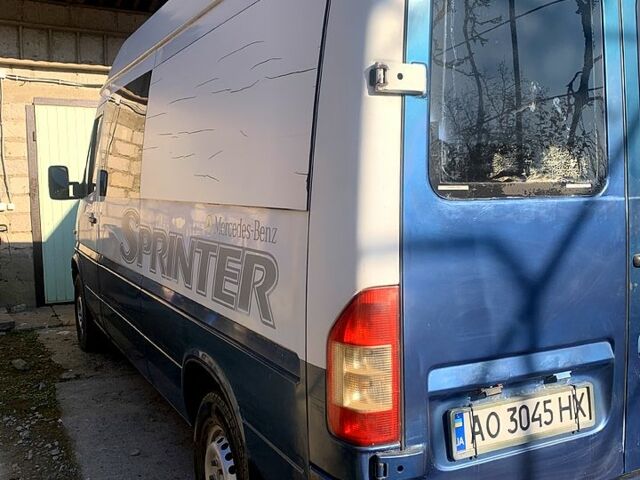 Белый Мерседес Sprinter, объемом двигателя 2.1 л и пробегом 750 тыс. км за 6000 $, фото 1 на Automoto.ua