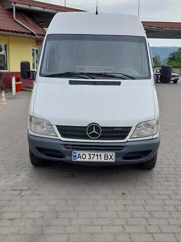 Белый Мерседес Sprinter, объемом двигателя 2.15 л и пробегом 600 тыс. км за 8700 $, фото 25 на Automoto.ua
