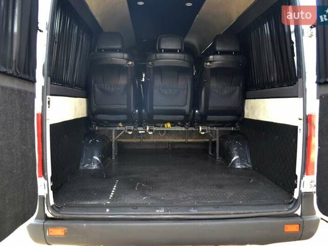 Белый Мерседес Sprinter, объемом двигателя 2.87 л и пробегом 700 тыс. км за 7999 $, фото 18 на Automoto.ua