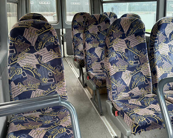 Белый Мерседес Sprinter, объемом двигателя 2.15 л и пробегом 356 тыс. км за 10000 $, фото 8 на Automoto.ua