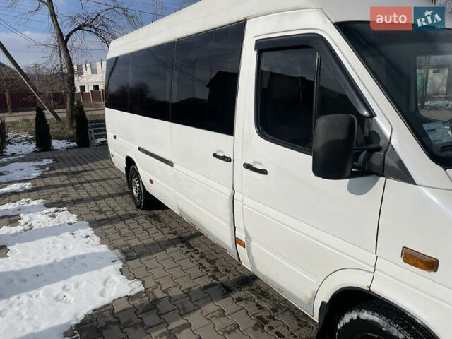Белый Мерседес Sprinter, объемом двигателя 2.15 л и пробегом 100 тыс. км за 6699 $, фото 4 на Automoto.ua