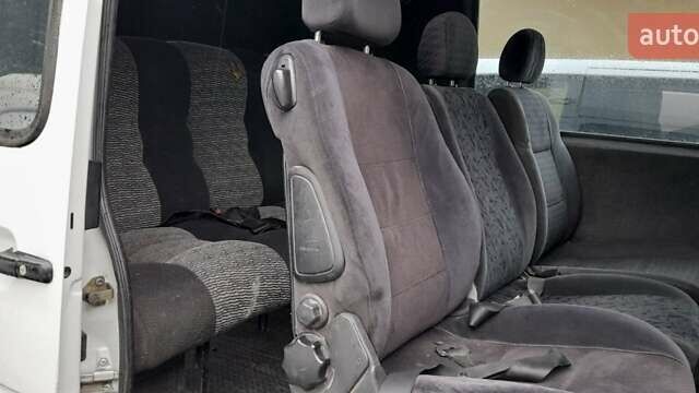Белый Мерседес Sprinter, объемом двигателя 2.15 л и пробегом 600 тыс. км за 8700 $, фото 29 на Automoto.ua