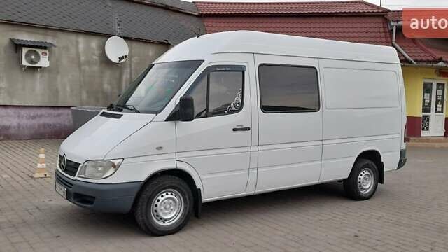 Белый Мерседес Sprinter, объемом двигателя 2.15 л и пробегом 600 тыс. км за 8700 $, фото 5 на Automoto.ua