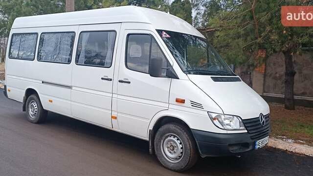 Белый Мерседес Sprinter, объемом двигателя 2.1 л и пробегом 2 тыс. км за 17000 $, фото 3 на Automoto.ua